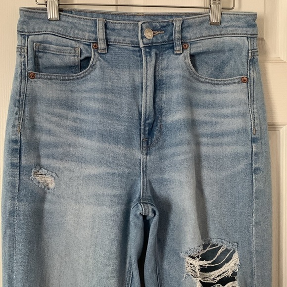 American Eagle Mom Straight Jeans Size 6 Long. #208 - Picture 2 of 11